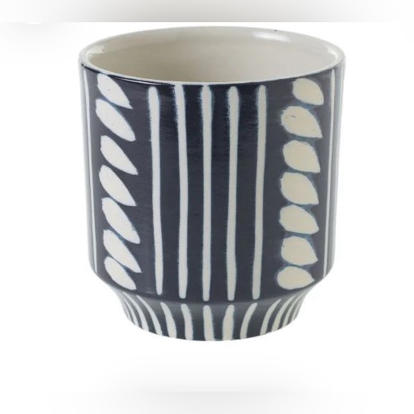 Ziva Pot - Picture 1 of 4